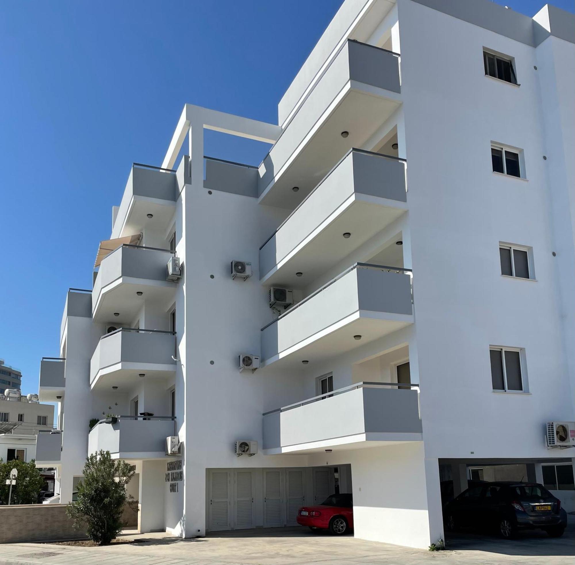 Апартаменты Cyprus Penelope Ларнака Экстерьер фото